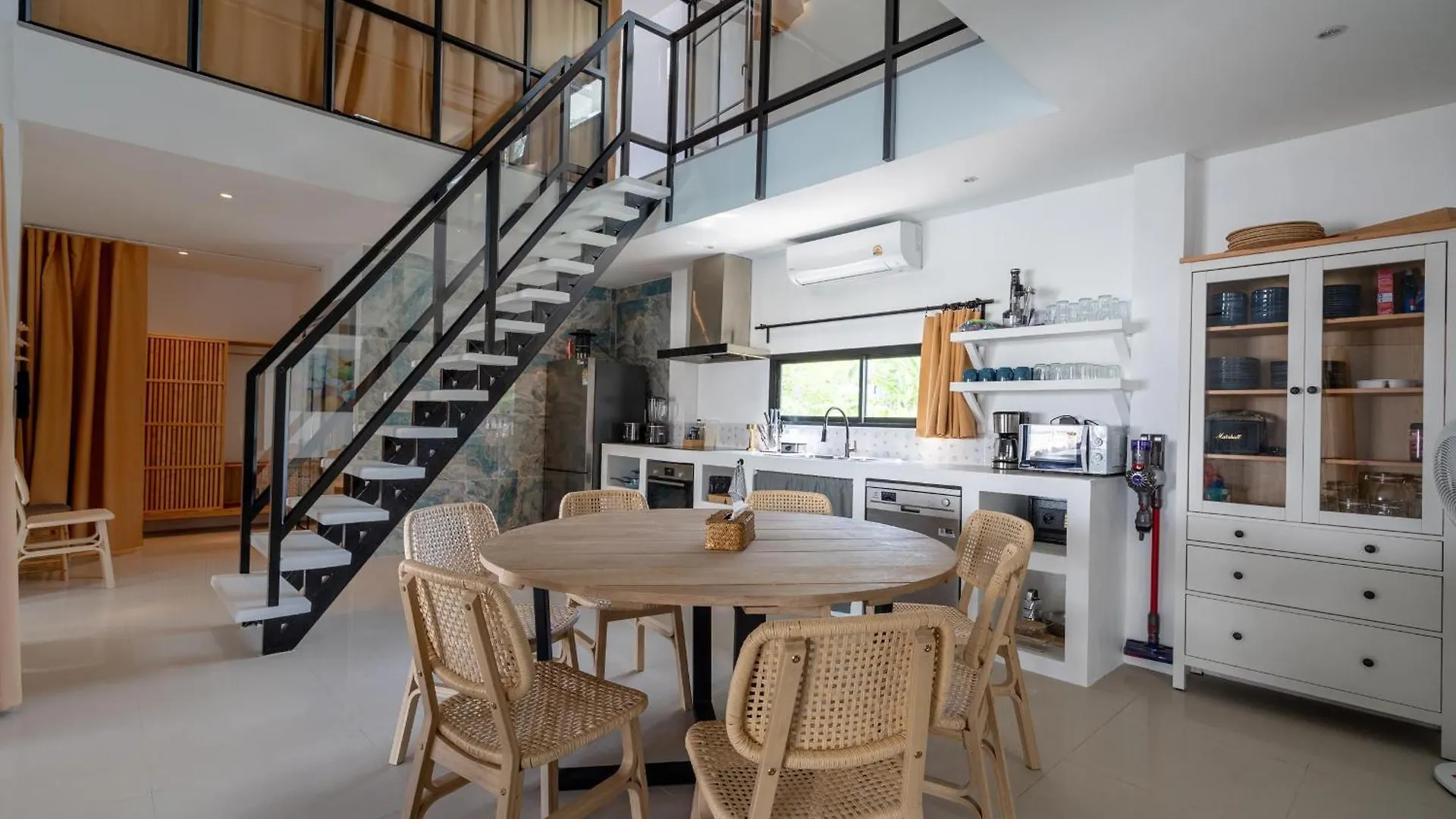 Manao Seaview Pool Villa 42 - 5 Mins Walk To Beach Ko Lanta